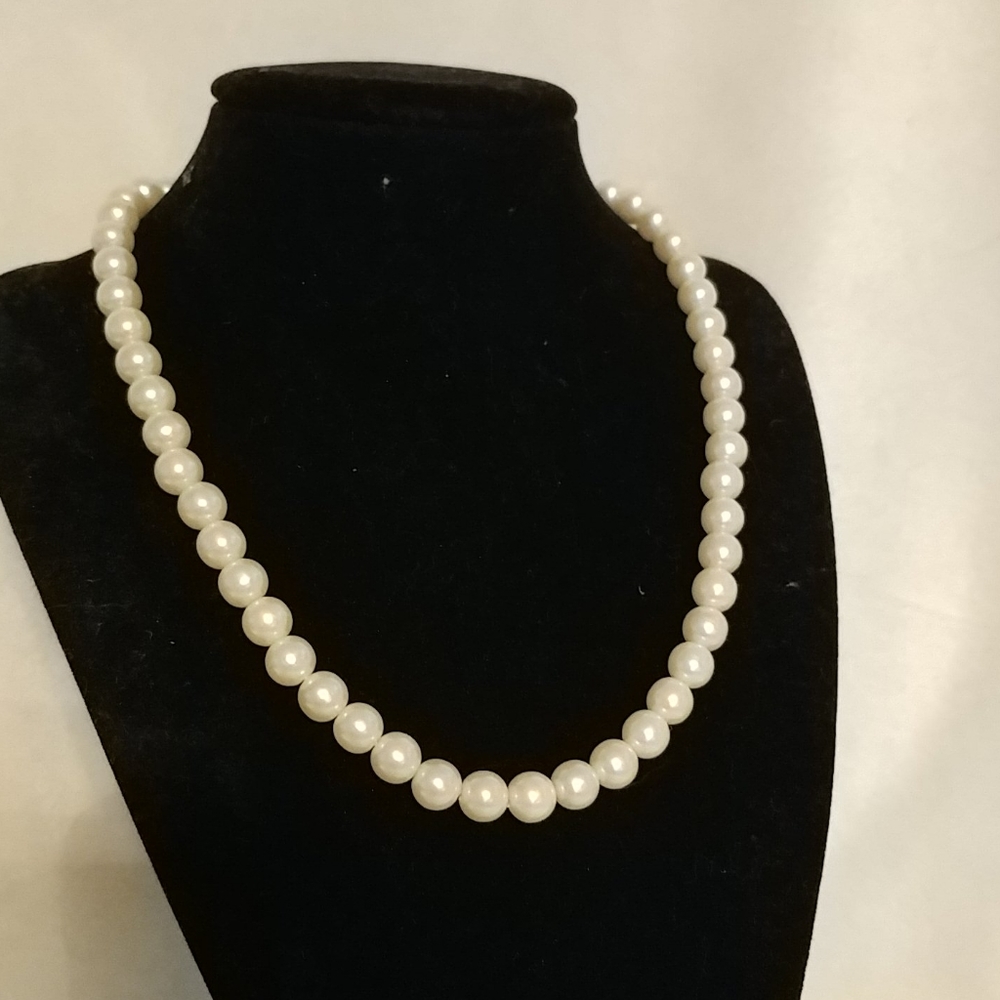 Pearl necklace
